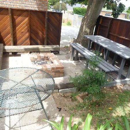 Shalom Self Catering Ξενοδοχείο Kleinmond Εξωτερικό φωτογραφία